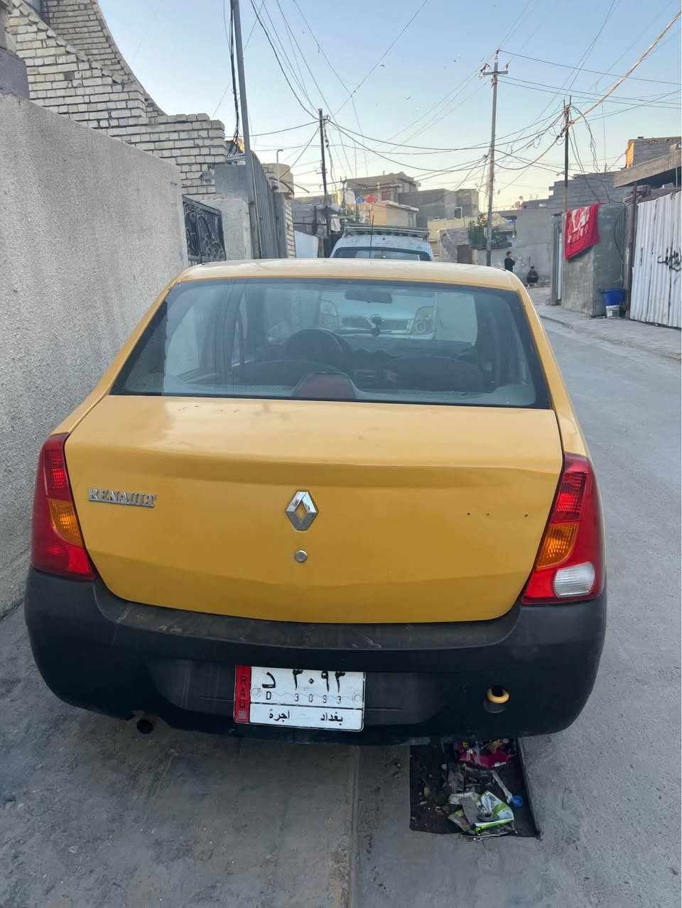 رينو لوكان ٢٠١٠ معمر جديد كير محرك خير من الله 
بسمي سنوية لل٢٠٢٧
سيارة نضيفة  اصفرلك هيئة سعر٣٥
اي ستفسار  موجود خاص وهذا الوتساب *********** بغداد, العراق
