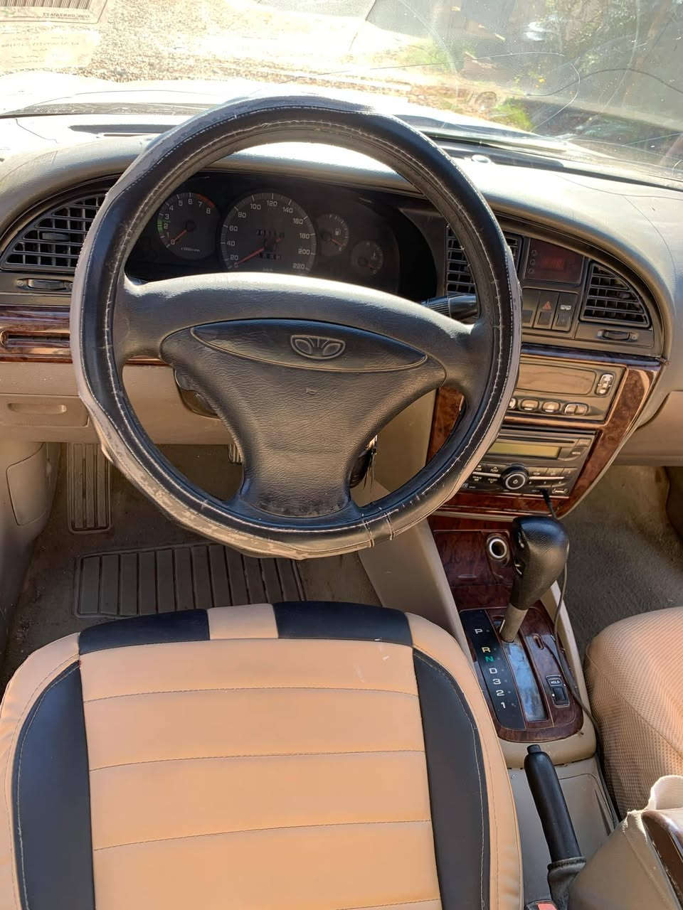 السلام عليكم للبيع ف دايو نوبره مديل 2000 رقم اديالئ دولي مكانه ديالئ المقداديه السعر26 بيه مجال قليل رقم ***********
