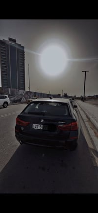 بي ام دبليو • 520i • للبيع