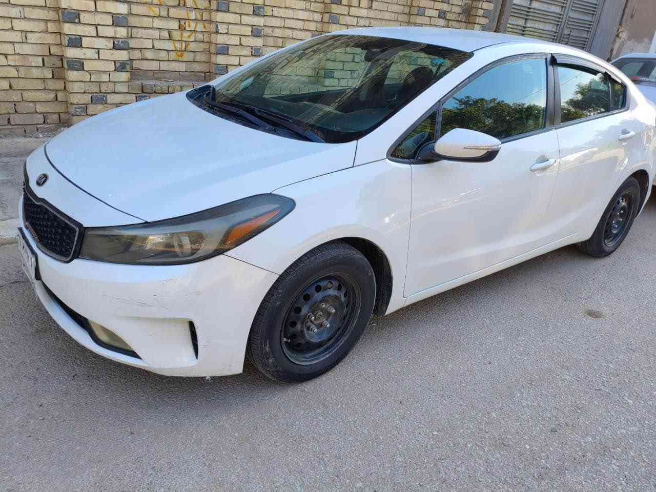 فورتي 2017
وارد امريكي
بيها جاملغ وباب وشبر من البنيد
 تحكم ستيرن 
‏نظيفة جدا وجاهزه  من حداديه وكير ومكينه ماعايزه شي

السعر 115 وبيها مجال

 ***********

مكاني النجف الاشرف النجف, العراق
