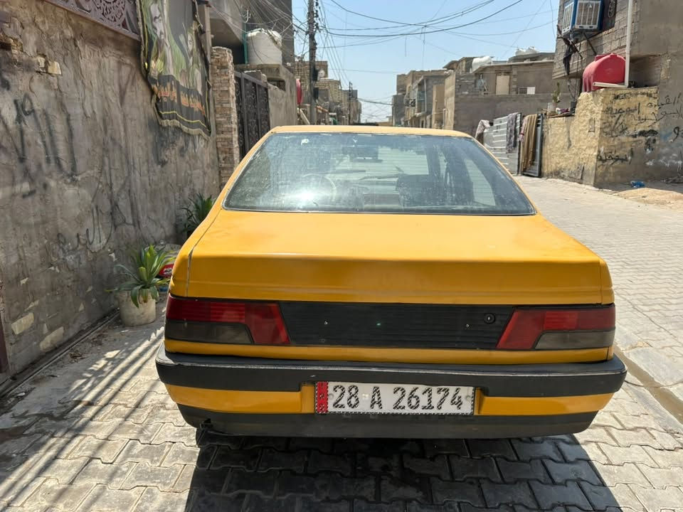 ✨ **بيجو روى موديل 2010 للبيع** ✨
* **السيارة باسمي** وتحويلها مضمون 💯

 * **الرقم:** نجف دولي (السنوية والهزة **ما ساقطات** وأمورها القانونية كاملة).

 * **المكان:** بغداد - الشعلة.

 * **المحرك والكير:** محورة (محرك وكير أوتو برنس) ومعمرة جديدصدر وجاهزية تامة.

 * **مصبوغة عام (على نظافة وتجديد شكل).

 * **الإضافات:** تخم دبلات جديد بالكامل + صالنصة جديدة.

 * **النواقص:** نقصها فقط تبريد، عدا ذلك السيارة كاملة وجاهزة للركوب وما تحتاج أي مصاريف ثانية.

💵 **السعر المطلوب:** 27ورقة (وبيها مجال بسيط للجاد بعد المعاينة).

📞 **للتواصل والاستفسار (اتصال + واتساب):**

***********
