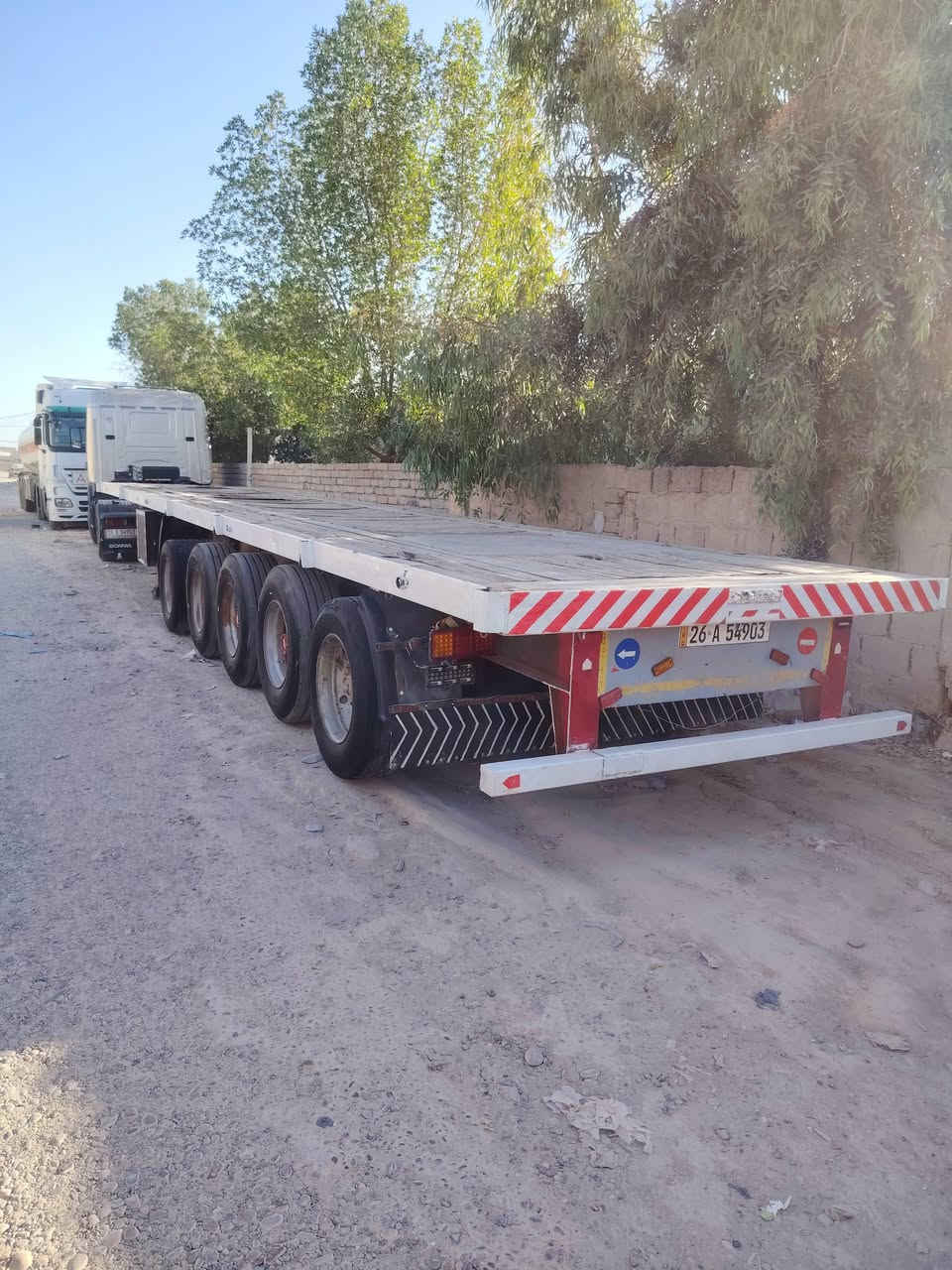 السلام عليكم للبيع عربانه اوربيه 2 رفاع 3سبرنك شاصي مكفوله لاكسر ولا فطر 3 ازواج دلب ياباني جديد هوه وكهرباء كامل للإستفسار الاتصال على الرقم ***********
