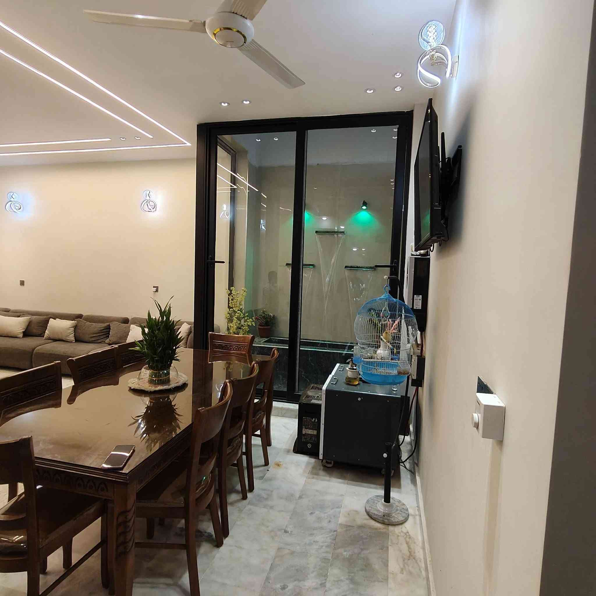 السلام عليكم.
بيت للبيع في في منطقة الرئاسه المربع مقابيل صيدلية ابن البيطار المساحه 150م طابقين يحتوي على منظومه شمسيه بناء حديث درجه اولى للاستفسار مراسله الصفحه او الاتصال ***********
