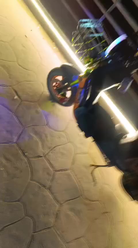 السلام عليكم دراجه R9.خمس باتريات دراجه نضيفه كلش السعر 350وبي مجال حك جيتك تجي تجيك وتشوف رقمي لتواصل ***********
