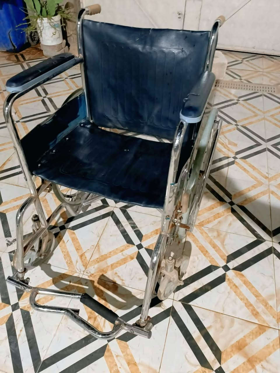 للبيع ميز مبردة حديد عدد ٢ قفص مكيف طنين  عربانه اخت الجديدة  طباخ عين  تايرات دراجه اماميات بسعر مناسب


**إذا كنت صاحب هذا الإعلان وتريد حذفه لأي سبب، رجاءا أرسل رسالة إلى الدعم الفني**
