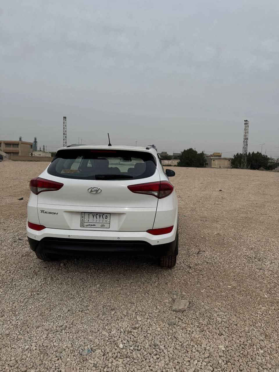 السلام عليكم
توسان خليجي 2017 للبيع رقم بابل بأسمي، السياره مكفولة من الصبغ والتبديل وايي نقص 
السياره ماشيه 75 ألف قابل للزياده 
السعر 185 وبي مجال 
مكان السياره بابل /الحمزه الغربي 
للتواصل الاتصال :
رقم الهاتف ***********
***********
