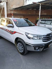 تويوتا هايلوكس • ٢٠٢٥ • ٨٠٠٠ كم