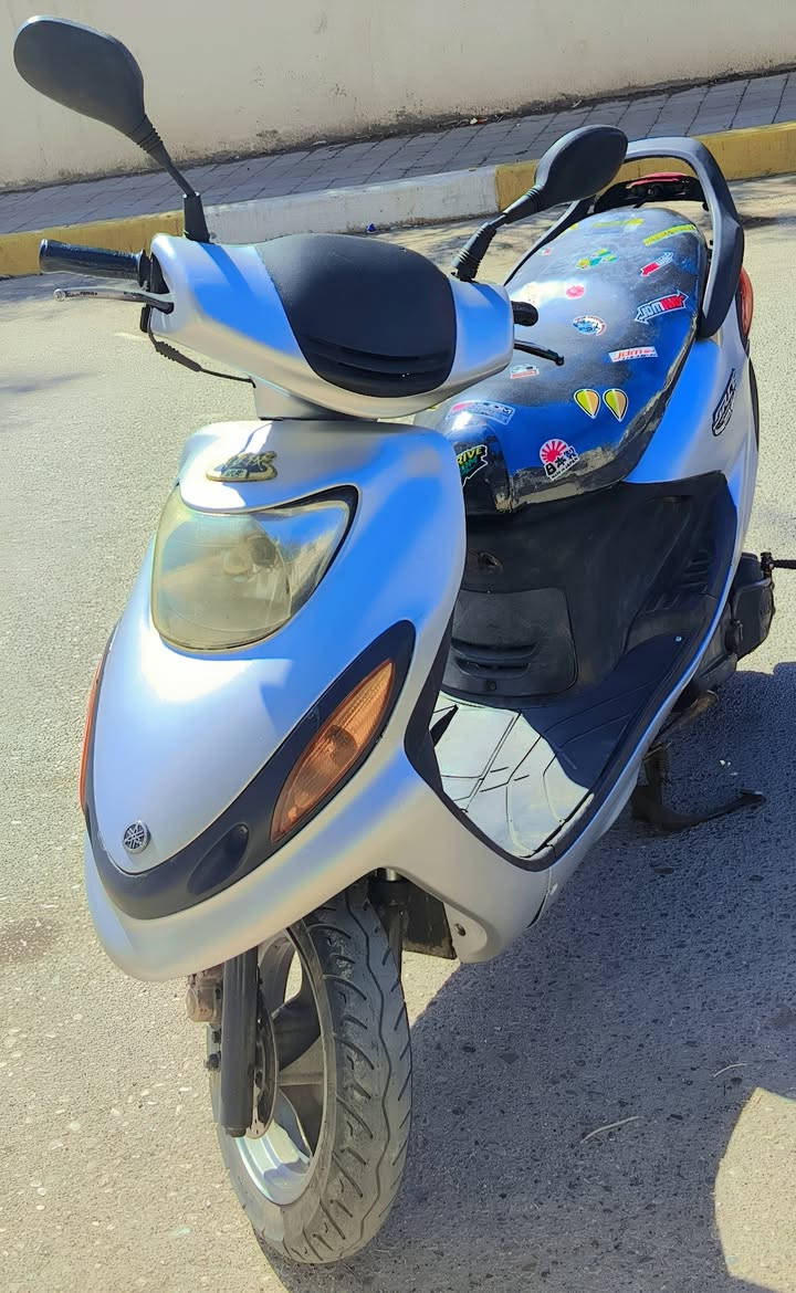 سلام عليكم من رخصه الادمن 

-بيع سريع مستعجل عل بيعتها-

 دراجه جمجمه يوماها يابانيه

 فول نضافه بلاديه وحيل نضيفه الدراجه نفس النضافه الي بلصور وانضف بعد كفاله عاده كهربائيات ومحرك وكفراتها بلاديه ومزوده صالنصه رياضيه FM محركها شلعه ومعدل خير من الله 

الي يريدها مكاني بلرمادي بلسوك الطوبجي ورة شارع الذهب هناك محلي مال دراجات تجي تاخذ شي نضيف وجوة السوك 

معروضه ب( 450 الف وبيها مجال للشراي ويدلل) 

تواصل عل رقمي بيه واتساب واتصال ***********
