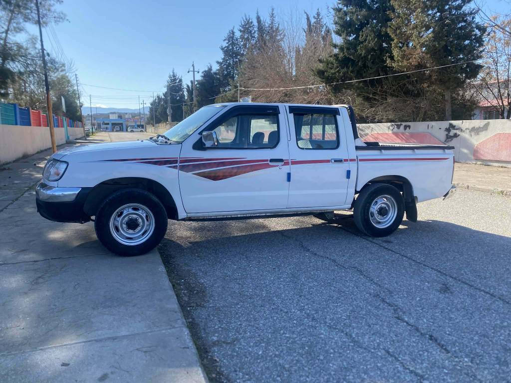 سەرەتا بەناوی خوا 
نیسان پیکاب مۆدێل 2002 تەبریتو پاوەر کامل بۆیاخ گێڕو مەکینەو ئەکسلی بەشەرت کارەبایو ناوگێچی هەموی ئیشەکا سەیارەکە مەزبوتو ڕێکو پێکە تەقەو ڕەقەی نیە سەنەوی تەواو بوە بەشەرتی تەحویلو غەرامەو بڕاوە سعری 52 مەعەلەیەکی برایانە پارەی بڕاوەیەکە
ناونیشان زەڕایەن  

***********
*********** دار بنديهكان, السليمانية
