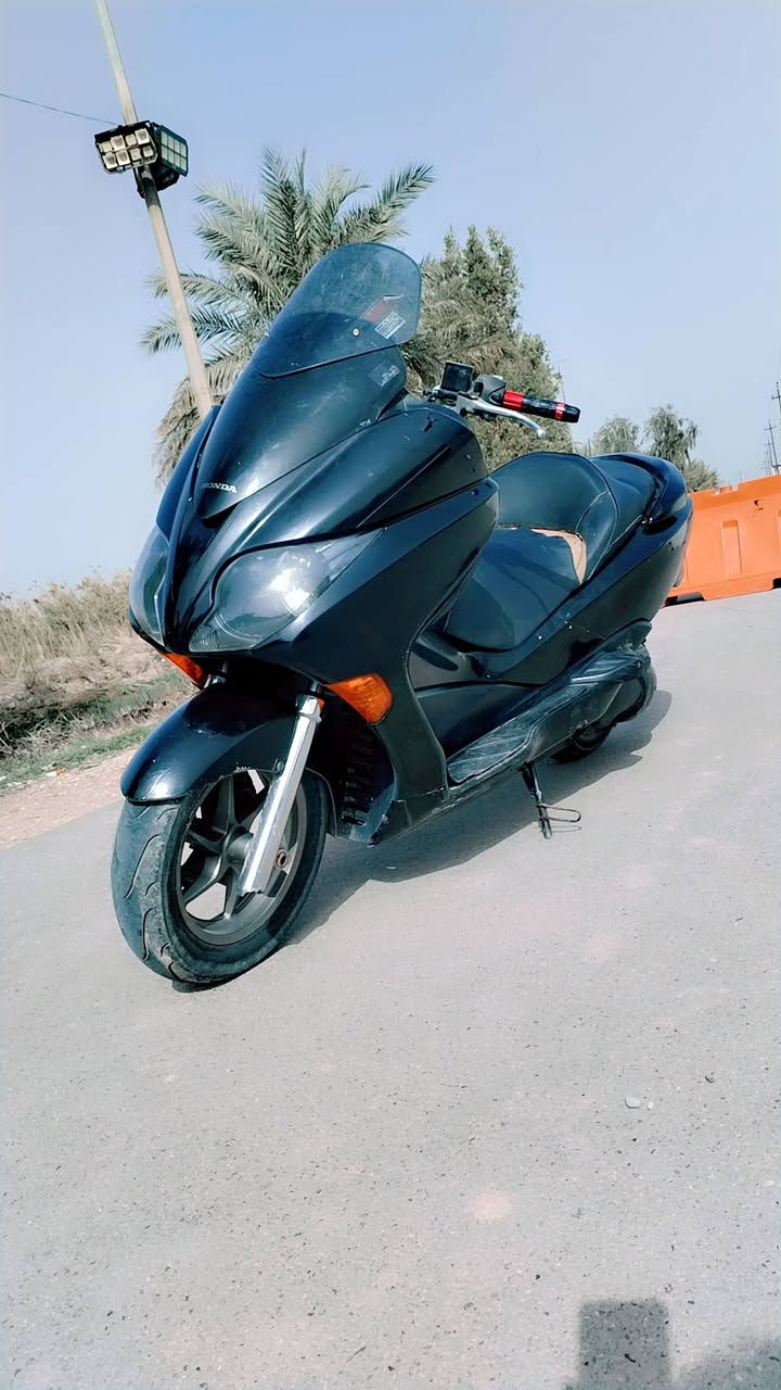 صفر عشره s7 دراجه تخبل  مثل متشوف مابيه نقص مكينه مكفوله  گير ملغي للتواصل اتصال او خاص *********** مكان تقاطع النعمانيه طريق كوت بغداد
