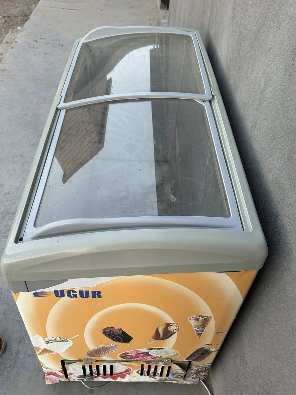 السلام عليكم عارضه بطيحه للبيع مكاني بغداد  ***********
