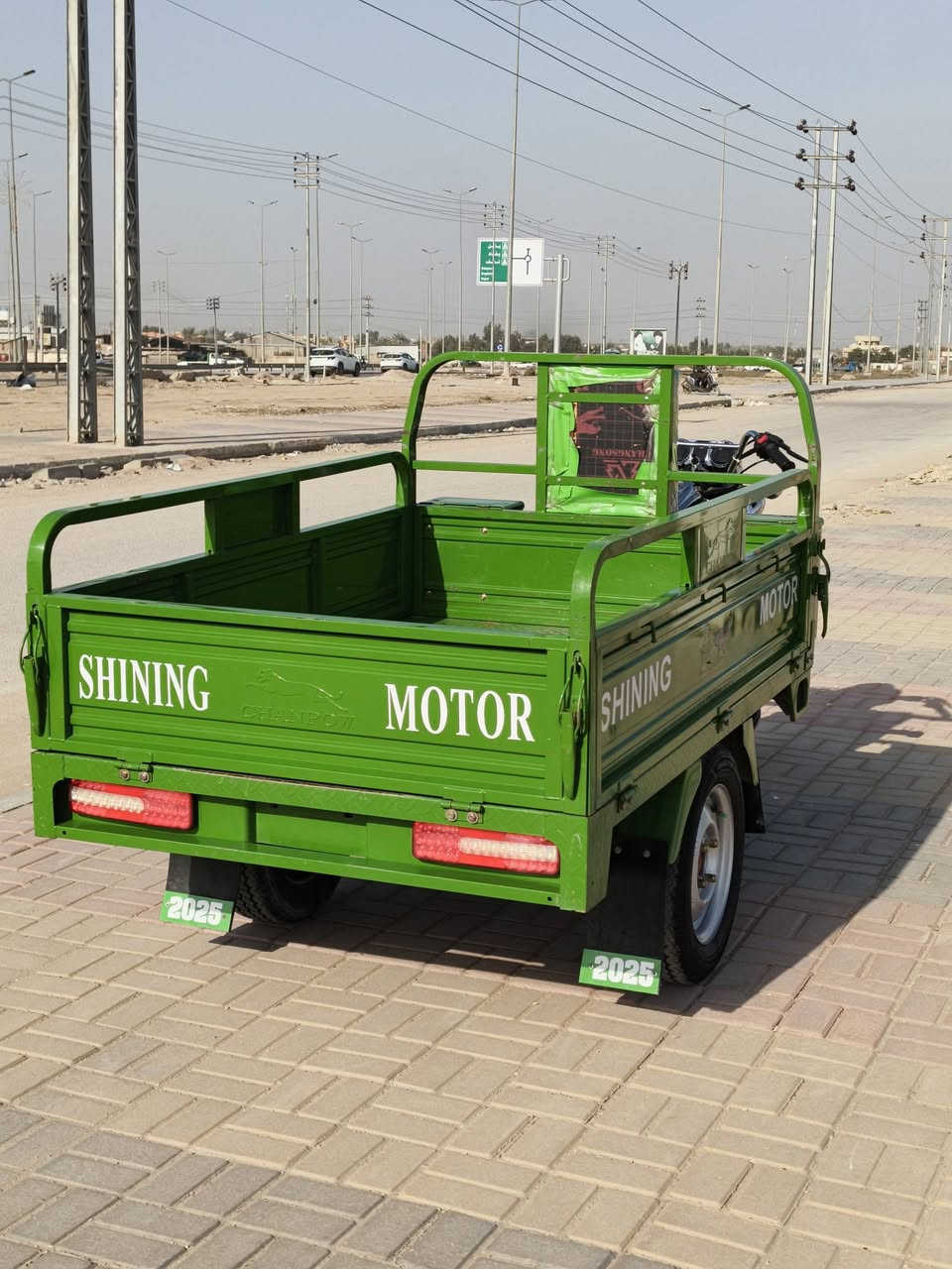 السلام عليكم ستوته للبيع موديل 2023 طالعه بل 2025/5/5
ستوته نضيفه وجديده مانقصها برغي واحد المكان كربلاء الحولي 100 السعر راسلني ع واتساب ***********
