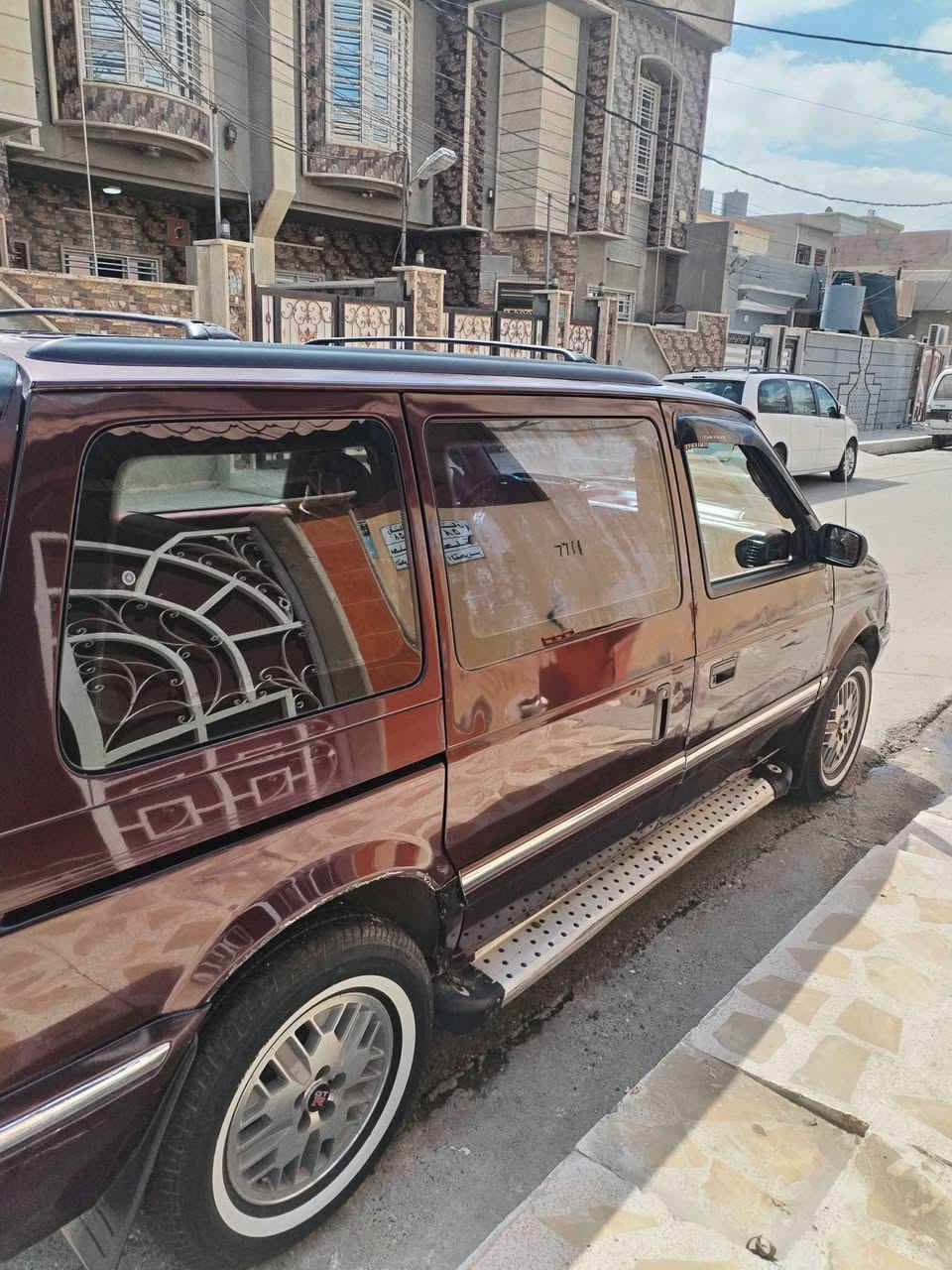 السلام عليكم ورحمة الله وبركاته اخوان اقره المنشور قبل لاتخابر ايعاده النشر بسبب عدم الاتفاق كلايزر موديل 93 شاصي قصير سيارة مال بيت  وضع شركه تبريد تدفئه كل شي بيها شغال رقم جديد انكليزي بسمي تريد وكاله او تحويل السعر 48ورقه هاتف *********** العنوان موصل الايسر
