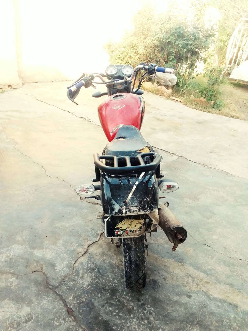 السلام عليكم 
ماطور للبيع هيوشا 5 كير محرك شرط الگير فقط 3 الثالث مايجي گبل تنطي رابع الخلل دشلي ضفيره جديده شغال نص هندر التواصل خاص او للاتصال ***********
