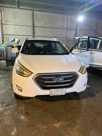 توسان 2015 خليجي  محرك 2000 دوش  ماشية 156 الف كيلو  المواصفات بصمة عم...