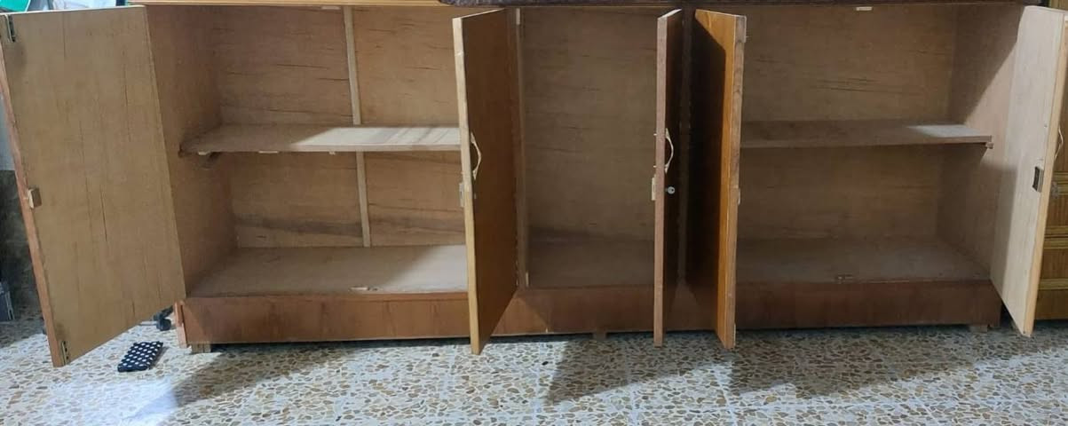 مناميه  3 امتار ثقيله نضيفه سعره 150 الف 
مغسله استخدام قليل سعره 50 الف الشراي يدخل خاص


**إذا كنت صاحب هذا الإعلان وتريد حذفه لأي سبب، رجاءا أرسل رسالة إلى الدعم الفني**