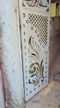 بيت لإيجار مساحه 55 متر خلفي ويجاره 225 الف يحتوي ع ممر وحولي كبير  وص...