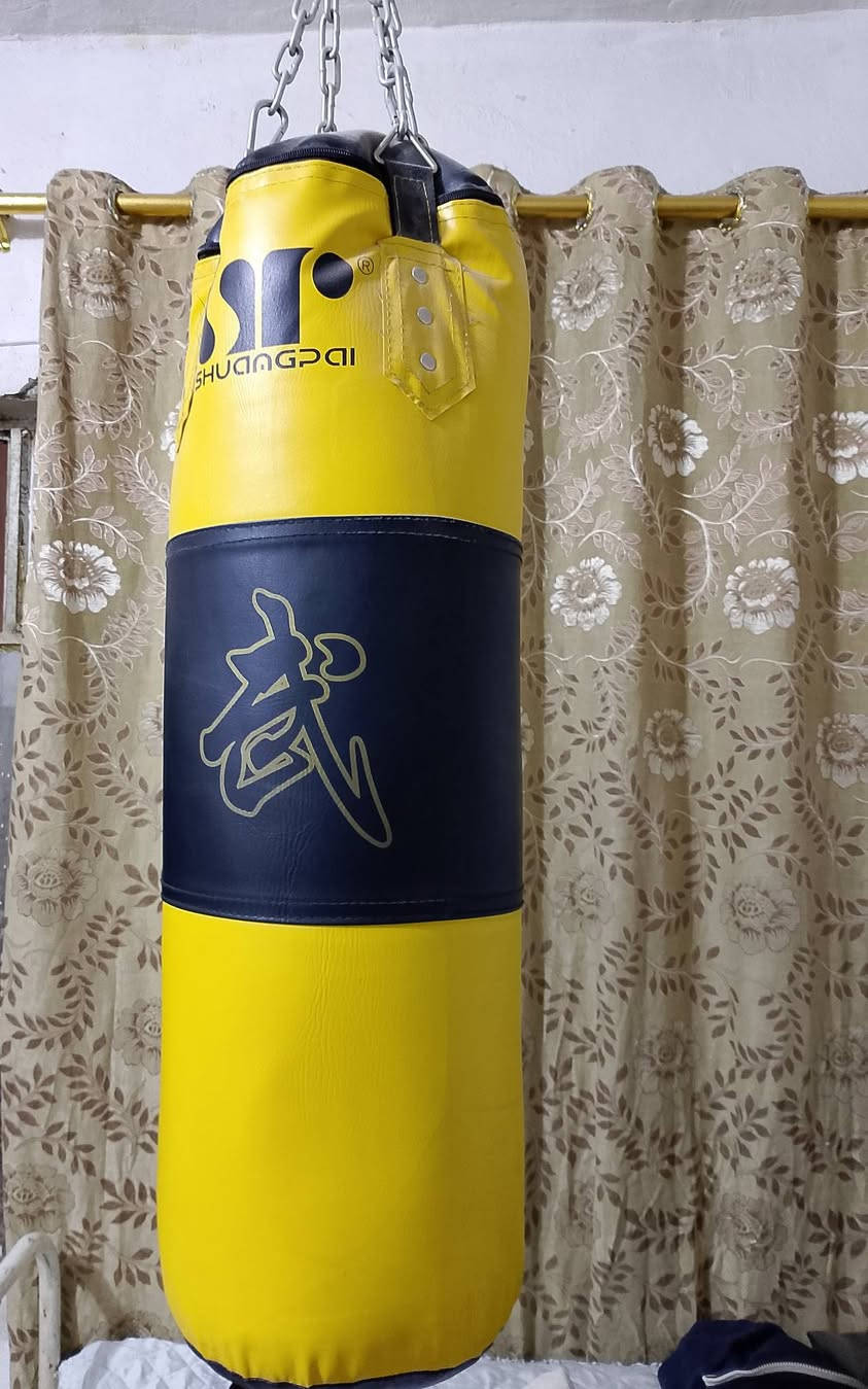 چيس وچفوف وخوذه وباندج وحبل كله 80الف وبيها مجال بعد شتريد
*********** واتساب فقط
