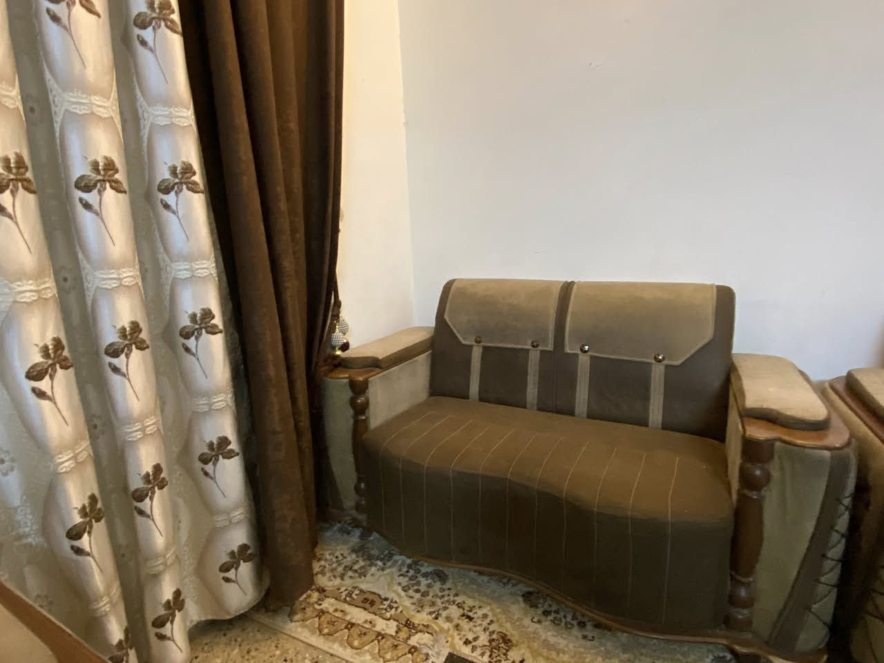 اغراض للبيع


**إذا كنت صاحب هذا الإعلان وتريد حذفه لأي سبب، رجاءا أرسل رسالة إلى الدعم الفني**