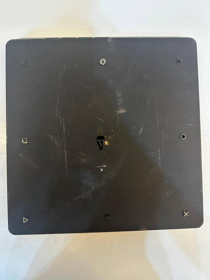 السلام عليكم
بلي 4 سلم واحد تيرا اوربي ويا يدتين وقرص جيتي وكول افو ديوتي وحساب فيفا ٢٥ مشتري بلي نظيف كلش ممفتوح ولا مصلح مكاني بغداد ***********
