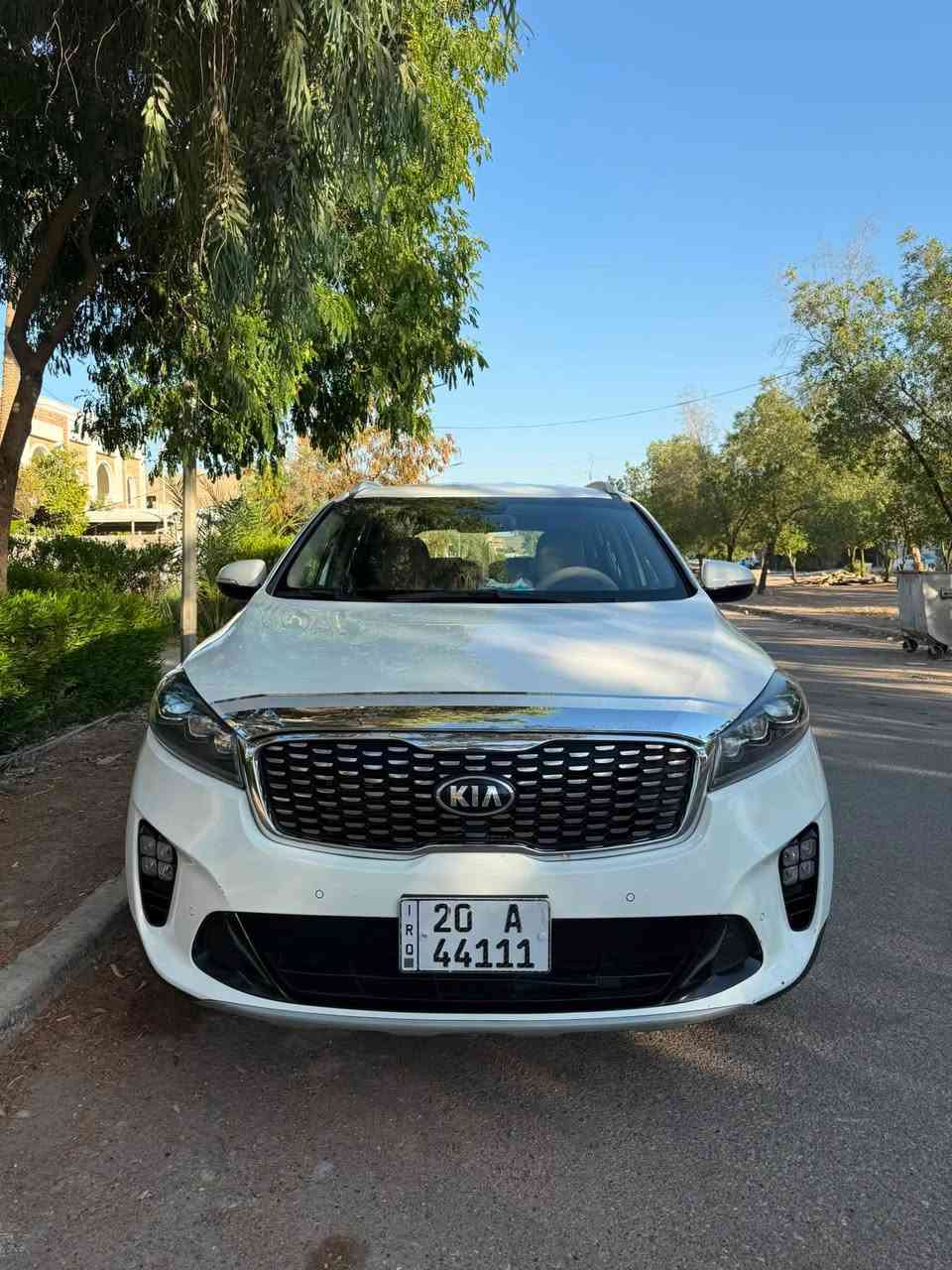 � للبيع فقط 🔥
🚘 Kia Sorento 2020 – وارد خليجي

✨ سيارة عائلية متينة • محرك 6 سلندر • نظافة عالية جداً ✨

🚘 نعمان أوتو | Numan Auto
ثقة التعامل • جودة السيارات

━━━━━━━━━━━━━━━

📊 الموديل: 2020
🌍 الوارد: خليجي
⚙️ المحرك: 6 سلندر
📈 الممشى: 144 ألف كم

━━━━━━━━━━━━━━━

💎 أهم المواصفات:

✅ وارد خليجي
✅ محرك 6 سلندر قوي واعتمادي
✅ قمارة حديد
✅ 7 راكب
✅ داخلية جلد بيج فاخرة
✅ كراسي كهربائية
✅ تبريد 3 قطع ❄️
✅ صندوق خلفي كهربائي
✅ ويل كب كروم
✅ مناسبة للعائلة والسفر والاستخدام اليومي

━━━━━━━━━━━━━━━

🛠 الحالة بكل شفافية:

✔️ بدون صبغ (دهن شركة)
✔️ كفالة عامة شرط الفحص
✔️ جاهزة للنقل والاستعمال مباشرة

━━━━━━━━━━━━━━━

📍 الموقع: بغداد
📞 ***********
📲 واتساب / اتصال

🚗 سيارة نظيفة جداً، جاهزة للفحص، وتستحق المشاهدة.

#Kia #Sorento #KiaSorento #كيا #سورنتو سيارات_بغداد نعمان_أوتو
