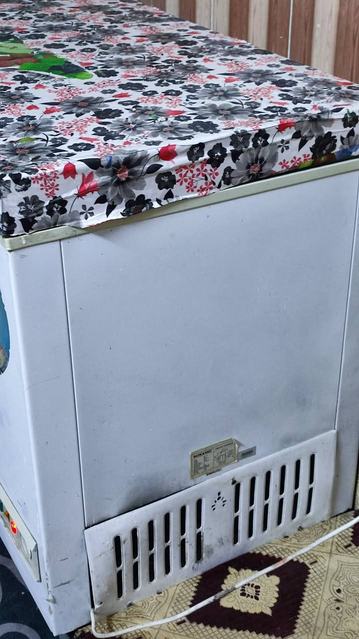 اسلام عليكم مجمده جبيره اكبر حجم نضيفه كلش ماطور جديد ماداخله تصليح تجي تاخذه من البيت وضمانه سبوعين ماتعجبك رجعه السعر 350 وبيه مجال قليل *********** موجود واتساب
