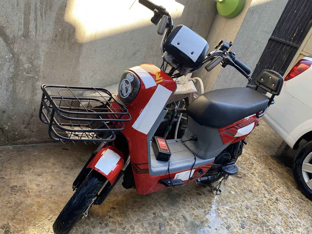 ماطور سكل
حجم 14 سرعة 85
٤ نمر 4 بطاريات مبدله جديدة 
سعره 270 مجال جيتك فقط لا تكسر اذا ما شراي
***********
