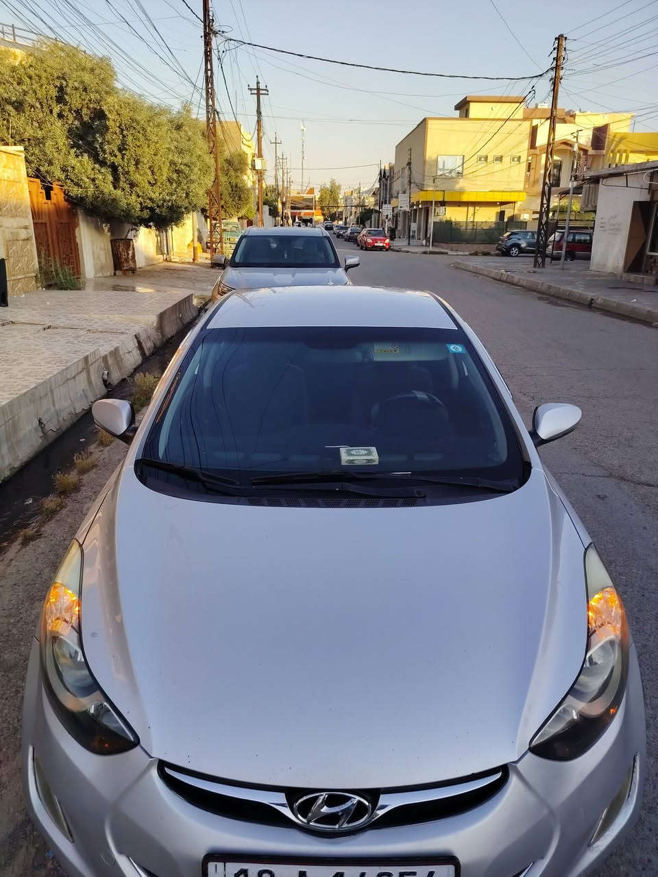 أفانتي، موديل ١١بسمي
رقم مسطرة 

مكينة جديدة وشرط مامفتوحة

 مكينة كير

شرط تبريد وشرط بإنزين عادي 

تحكمات بلستيرن 

هيتر، بلكشنات 

مري شفط

وكلشي بيها شغال

السيارة بيها صبغ احزام 
بس إني انطيك صبغ عام  حتى لا ادوخ بيها

السعر،٨٦

رقمي ***********
