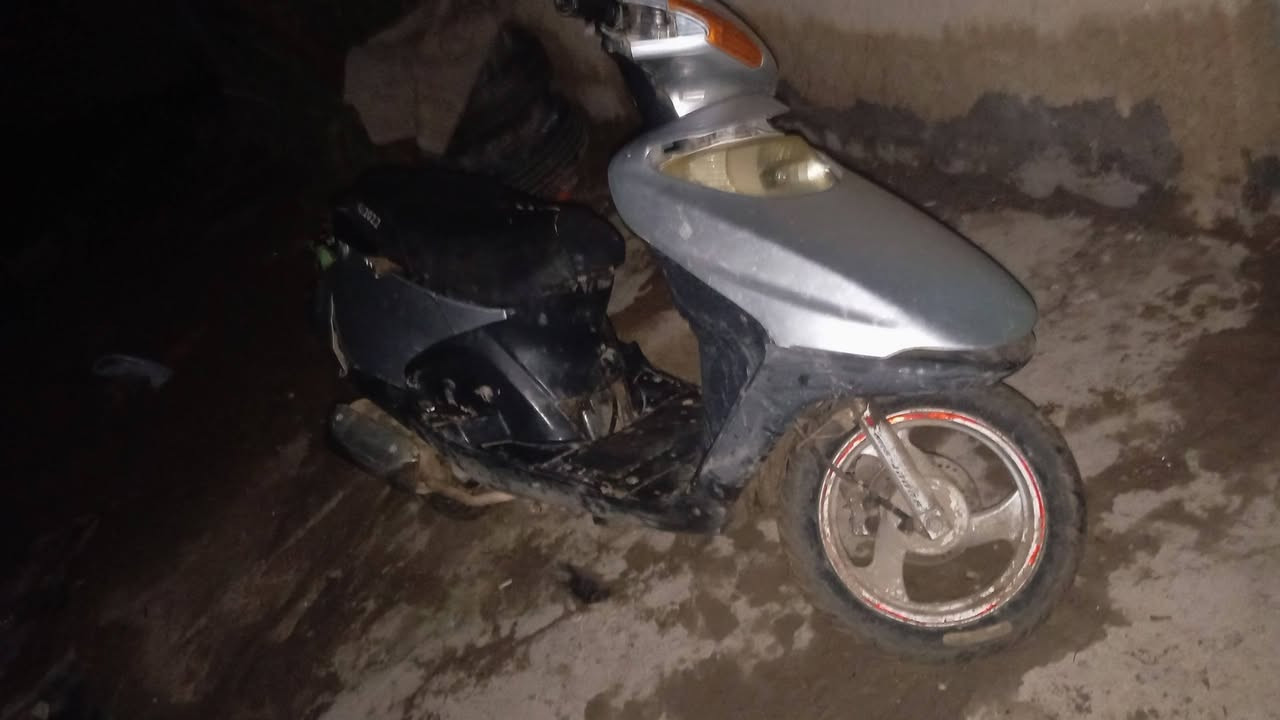 سلام عليكم سبيسي لبيع دراجه شغاله عوزه بس واير مال بانزين مكينه ما بيه شي تصال عله رقم مكلف بنشر ***********سعر ب200وبيه مجال حك جيه
