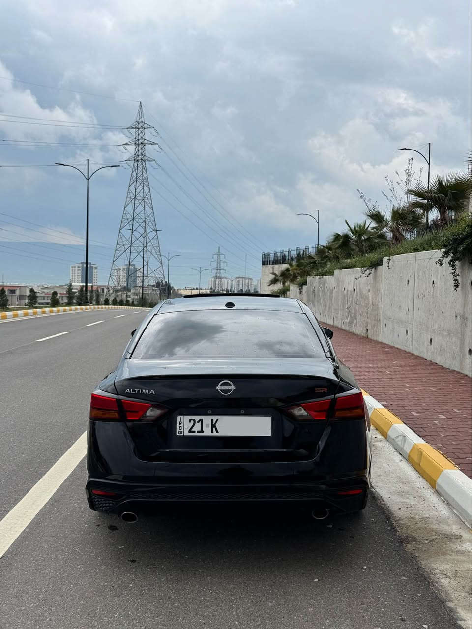 NISSAN ALTIMA 2024 SR+
نیسان ئەڵتیما ٢٠٢٤ – مواسەفات (SR+)

📏 ماوەی ڕۆشتن:14,000 میل

▪️بۆیاخ:تەنها چەملغی سایەق بێ ناوگرتن بێ ئێرباگ، یەک پەلە pdr بچووک بە دەرگای سایەقەوەیە

ڕەنگی ڕەشی قەتران، نموونەی جوانی و هەیکەل

🔹 مواسەفاتSR+: 
▪️سڵایت
▪️کوشن جلد
▪️کوشن هیتەر
▪️دوو کوشن کارەبای
▪️تەبرید مەرکەزی
▪️ ناو سپی بیلادی
▪️ شاشە گەورە
▪️ کامێرا و حاسە
▪️ بەسمە
▪️ شەغال
▪️ ٣٦٠ پلە ڕادار
 ▫️ ڕاداری ئاوێنە
 ▫️ خەتی جادە پێش و پشت
 ▫️ تەحدید سورعە
▪️ تەحەکوماتی کاملی سەر سووکان
▪️ کوشن کارەبای
▪️ کار پلەی (IOS, ANDROID)
▪️ ئاوێنە کارەبای
▪️ ئاوێنەی ناوەڕاست دژە فوول
▪️ لایتی پێشەوە عەدەسە، زینۆن، لید(LED)
▪️ لایتی دواوە کامل لید(LED)
▪️ فوول لایت ئۆتۆ
▪️ زۆر مواسەفاتی تر…

✔️ گێر و مەکینە نەکراوەتەوە بە شەرت
✔️ گێڕ، مەکینە، تەبرید و کارەبایات بە شەرت

✔️ کامل سێرڤس کراوە
✔️ ڕۆن و هایدرۆلیکی تازە گۆڕاوە
✔️ چوار تایەی تازەی بیلادی لە ژێرە
✔️ ویلەکان شووختی نییە
✔️ تازە پۆڵیش و حەمام کراوە

     سەیارەکە نموونەیە ماشاءاللە
 وردە و چاڵ و شوخت و گۆڕاوی نییە

ڕەقەم و سەنەوی تا ٢٠٣١ تازەیە
تەحویل و غرامە بە شەرت

📍 شوێن: سلێمانی
📞 پـەیوەندی:
*********** (WhatsApp)
***********
——————————————

NISSAN ALTIMA 2024 SR+
نيسان ألتيما ٢٠٢٤ – مواصفات (SR+)

📏 مسافة السير:14,000 ميل

▪️البوياخ: فقط چەملغ السايق بدون ناوگرتن بدون ايرباغ، پەلە واحدة PDR صغيرة عند باب السايق

اللون أسود قطران، نموذج للجمال والهيكل

🔹 مواصفات SR+:
▪️سلايت
▪️كوشن جلد
▪️كوشن هيتر
▪️كوشنين كهرباء
▪️تبريد مركزي
▪️داخل أبيض بيلا دي
▪️شاشة كبيرة
▪️كاميرا وحساس
▪️بصمة
▪️شغال
▪️360 درجة رادار
 ▫️رادار المرايا
 ▫️خط الطريق أمام وخلف
 ▫️تحديد السرعة
▪️تحكمات كاملة على الستيرن
▪️كوشن كهرباء
▪️كار بلاي (IOS, ANDROID)
▪️مرايا كهرباء
▪️مرآة وسط ضد الفول
▪️لايت أمام عدسة، زينون، ليد (LED)
▪️لايت خلف كامل ليد (LED)
▪️فول لايت أوتو
▪️مواصفات أخرى كثيرة…

✔️گير ومكينة لم يتم فتحهم بشرط
✔️گير، مكينة، تبريد وكهرباء بشرط

✔️كامل سيرفس معمول
✔️زيت وهيدروليك جديد مغير
✔️أربع تايرات جديدة بيلا دي تحتها
✔️الوِيلات بدون شوخت
✔️تواً بوليش وحمام معمول

السيارة نموذج ماشاءالله
بدون خردة ولا چال ولا شوخت ولا تغيير

الرقم والسنوية إلى ٢٠٣١ جديد
تسليم وغرامة بشرط

📍الموقع: السليمانية
📞الاتصال:
*********** (WhatsApp)
*********** السليمانية, العراق
