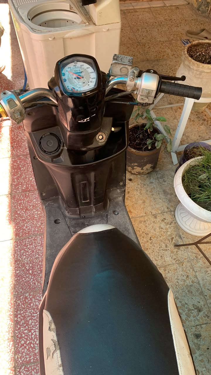 سلام عليكم بوليسي للبيع مكينه مفتوحه والكفرات تجاري الدراجه حلوه مابيها نواقص سعرها 500 وبيها مجال ***********
