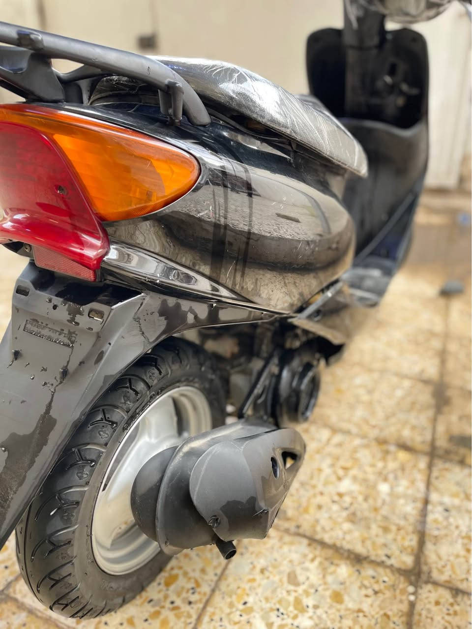 دراجه عصفوري نضيفه فول نعومه مكينه تخبل
كلشي شغاله كهربائيات كامله 
نقصها فقط عينه 
للاستفسار خاص أو *********** عمارة, ميسان
