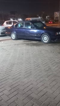بي ام موديل 1994سياره حلوه بس  بيها نواقص بصيطه  سياره مكينه مسكر 525 ...