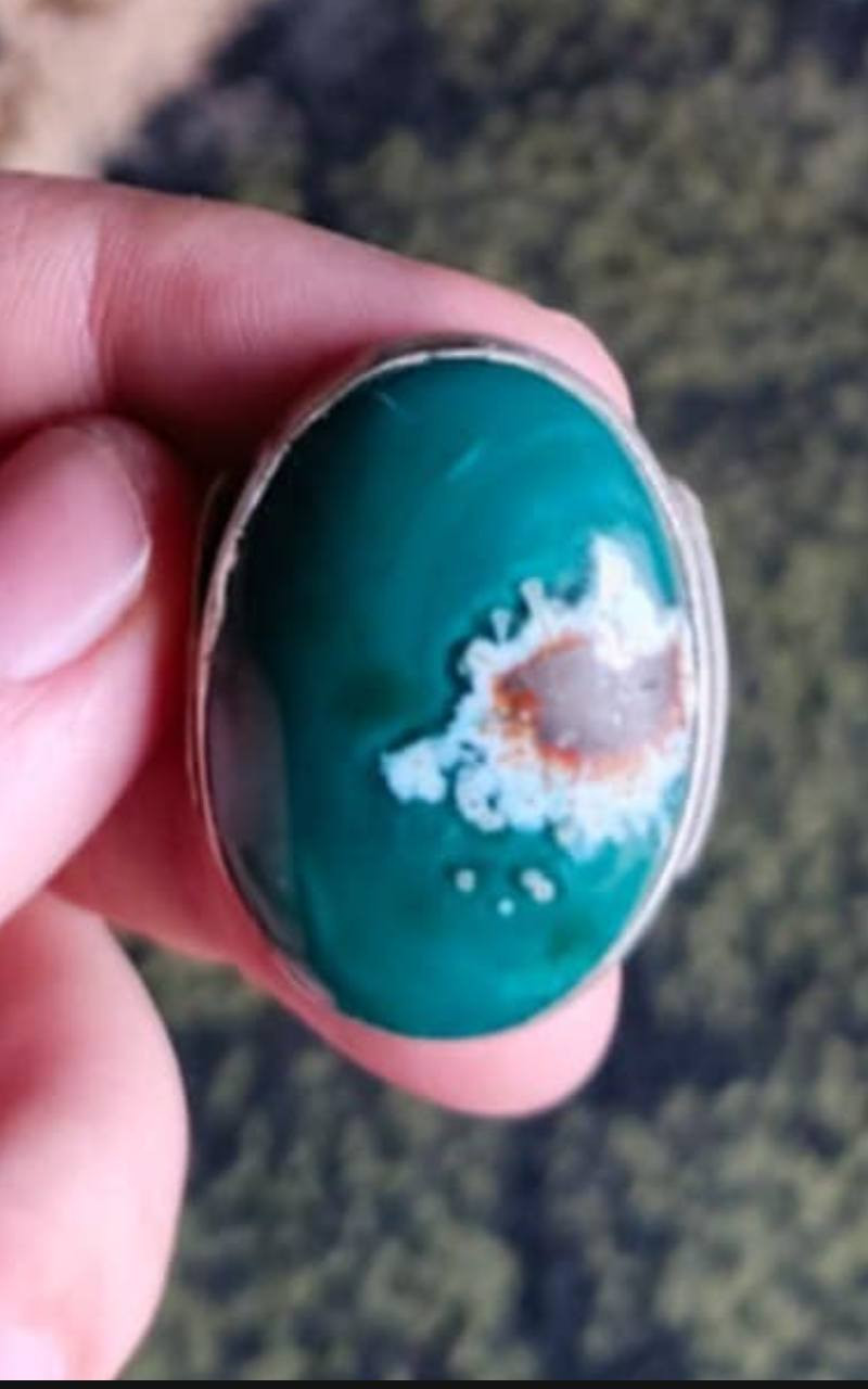 السلام عليكم 
محبس داوودي مصور
المحبس موصل 300 وما بعت
الشراي يتصل على الرقم 
***********
