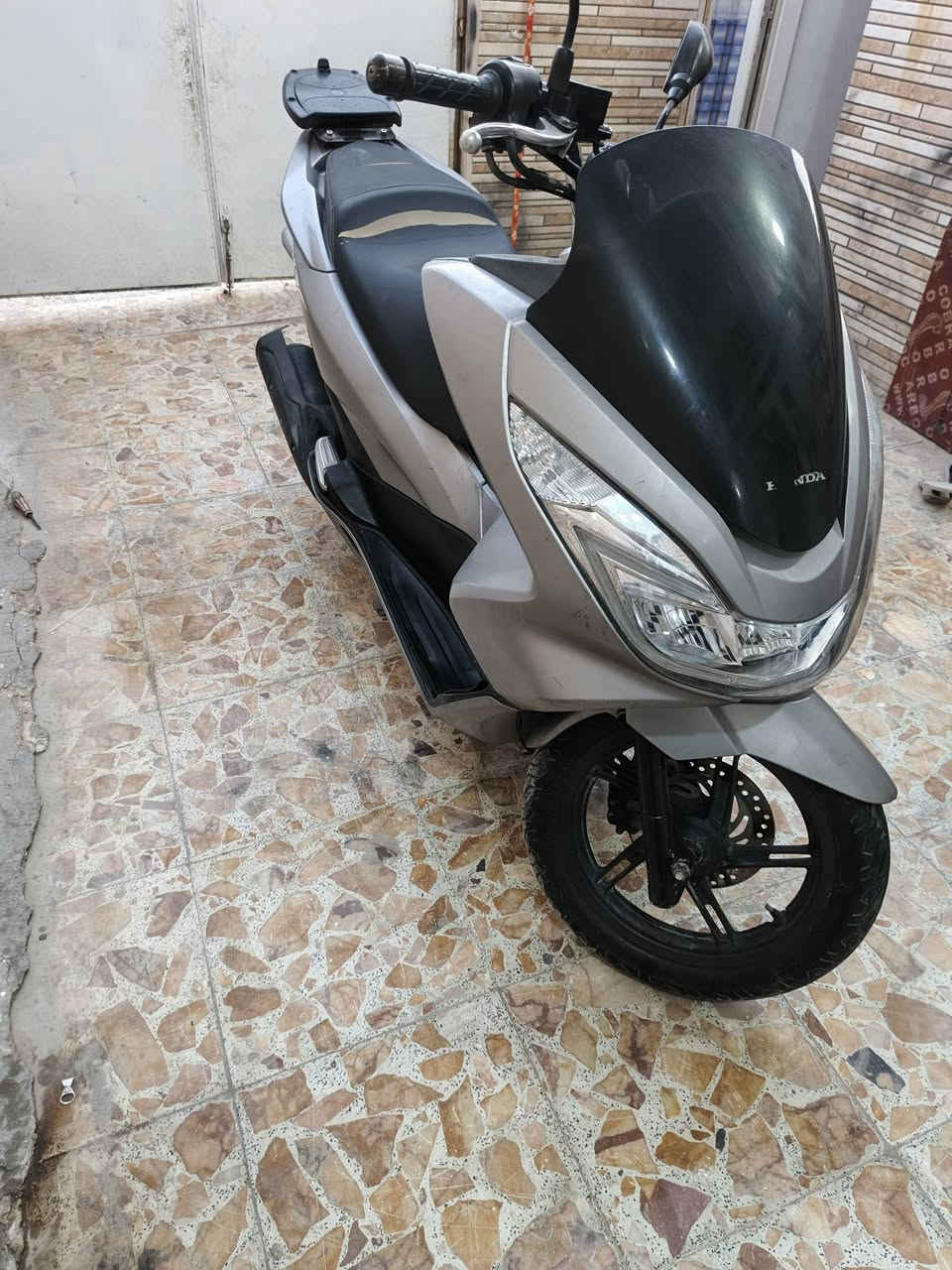 بي سي اكس ياباني من معرظ المندلاوي نازله مكينه مكفوله الحجم 150 كوله بلاديه ماشية ٢٤الف السعر , 13مكاني بغداد ***********
