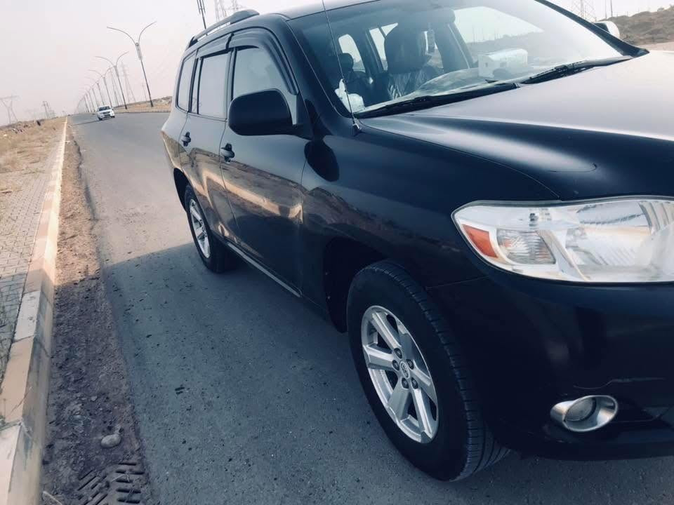 السعر 175 $💵 بيها مجال بسيط نقد لا قسط ولا مده
تويوتا  هايلندر 2010 وارد امريكي 🅿️
#كلين_تايتل_ليبل_واحد 1️⃣
سالمه من الحادث والغرق ✅
اللون اسود◾️

رقم صلاح الدين / مميز ( 582 ) سنويه لل2029 
سياره بأسمي شرط الغرامات والتحويل 

محرك 3500 / 6سلندر  شرط
كير بدون اي عيب شرط
السياره 7 راكب

سياره مال جناي اني #5شخص امتلكها 
يعني استخدامها شخصي وبيت برغي ما ناقصها 

كلين طابه للعراق والسونارات مرفقه بالمنشور 
خارج العراق وداخل العراق 
بيها فقط #شخوط ✅

تدفئه ♨️ وتبريد 🧊ثلج  / قطعتين ما بيهن عيب

صدر امامي وخلفي 4️⃣ كله جديد 🆕
 تايرات 4️⃣ جديده شرط 🆕

مكان السياره ( صلاح الدين / بيجي )
 سعرها 175$ ومجالها بسيط
رجاءً ما اقفل السعر بالاتصال 
تعال شوف بعينك وتدلل 

للاستفسار 
***********
***********
