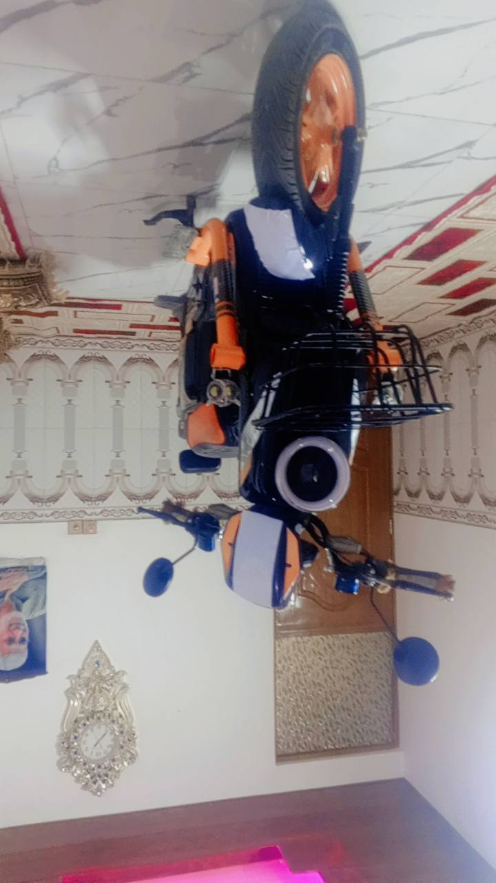 السلام عليكم دراجه شحن اكس 900 السعر 650 وبيها مجال عنوان 
اسكندريه***********
