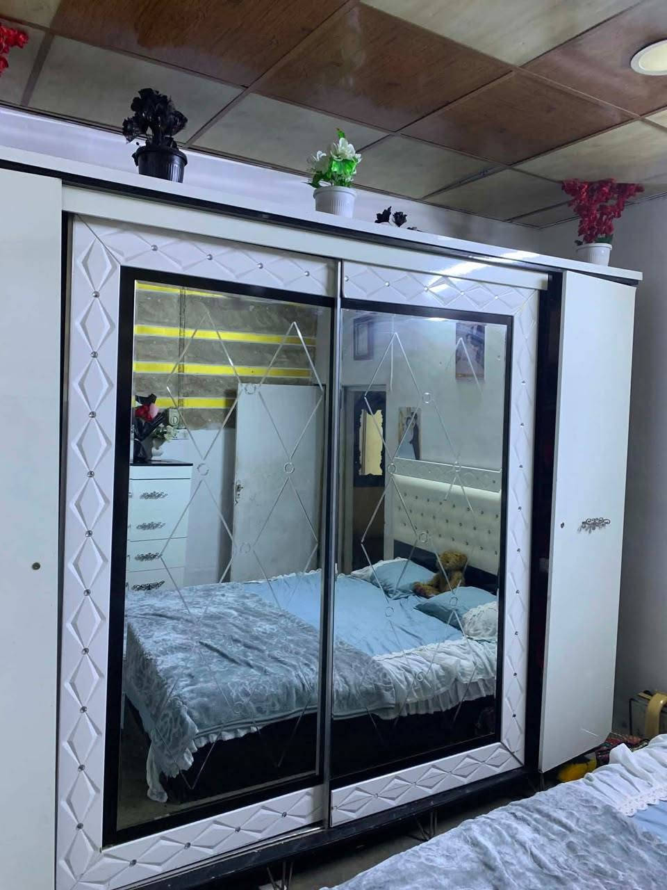 غرفة للبيع سعر 350بي مجال استفسار اتصل ع رقم ***********
