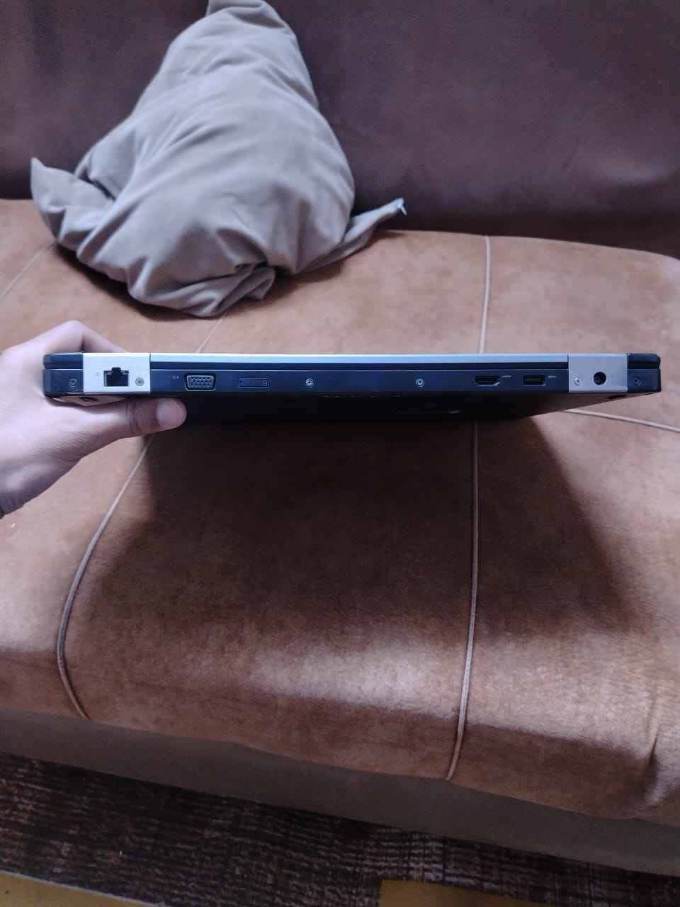 لابتوب دل
معالج i5 جيل سادس
كرت شاشة داخلي 4gb خارجي 2gb
رامات 8gb
تخزين ssd 256gb
حجم الشاشة 15.6
المنافذ موضحة بالصور
السعر:-275.000
متوفر توصيل بغداد, العراق


**إذا كنت صاحب هذا الإعلان وتريد حذفه لأي سبب، رجاءا أرسل رسالة إلى الدعم الفني**