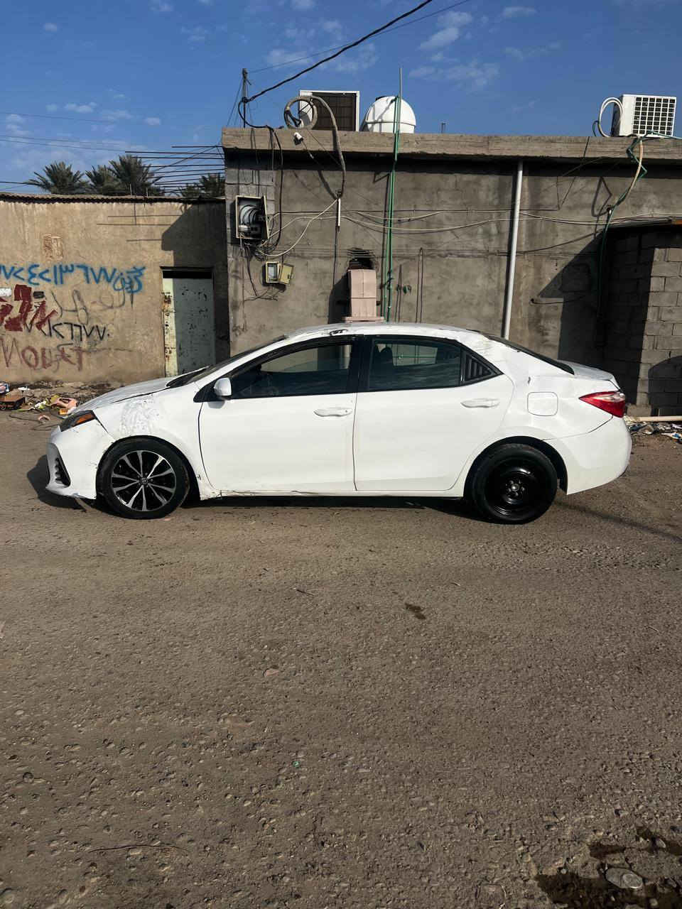 سلام عليكم كورله ٢٠١٧ LE بيه حادث مواصفاته تحكمات استيرن جهتين قياده ذاتيه او بعد بيه اهوايه مواصفات رقم اربيل الدولي التواصل *********** ماكانه بغداد الدوره غير مت واجد عله النت
