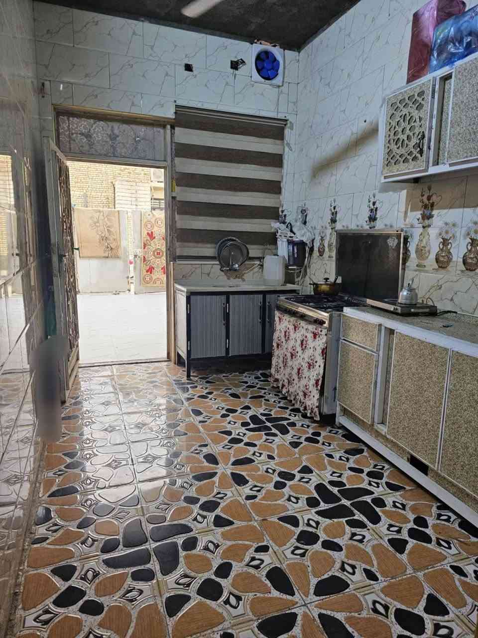 بيت للبيع مساحه 130
بناء 2024.مرتب . عكادة. 
القاط الاول غرفة وصاله ومطبخ مفتوح وديوانية وصحيات خارجية. والطابق الثانية صاله مفتوحه. العنوان. العوفية قرب افران ابو اثير. للاتصال ***********
