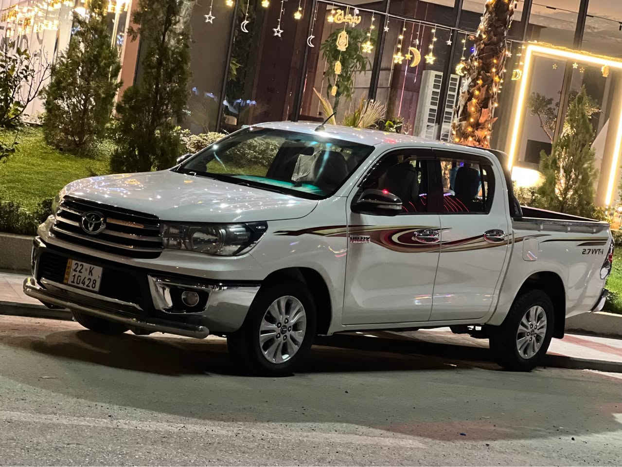 Toyota hilux 2016 
سەیارەیەکی خاوێن و بێ کێشەیە ١٠٠ هەزار کیلۆمەتر رۆیشتووە 
فول مواسەفاتی شەریکەی جیهانە سبوغی نییە تۆزێک تەعدیلی هەیە (کەمتر لە بستێک لە دەرگای سایەقە تەعدیلەکە ) 
سەنەوی و رەقەمی نوێیە 

سیارة نظيفه مآبي سبوغ 
ماشي ١٠٠ ألف كيلومتر 
مواصفات مكفول شريكة جيهان 
☎️*********** أربيل, العراق

