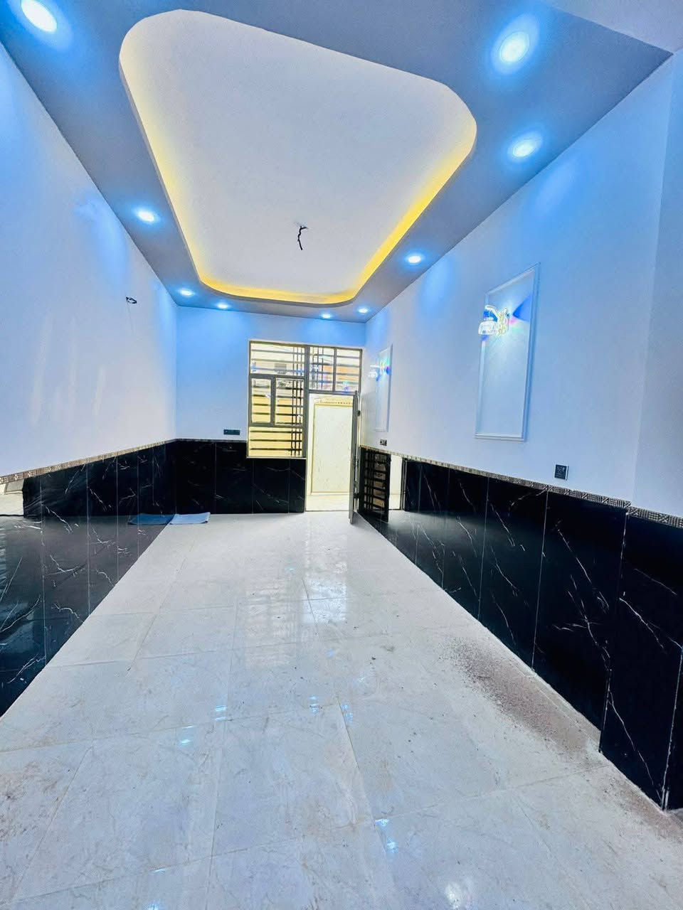 📐 100م – نجف / مجمع بيتي
مقابل مجمع لميرات
🏠 غرفة، صالة، استقبال، مطبخ
🚿 صحيات (2) + مكشوفة
⚡ جميع الخدمات متوفرة
💰 السعر: خاص مليون (قابل للتفاوض)
📩 استفسار ***********
