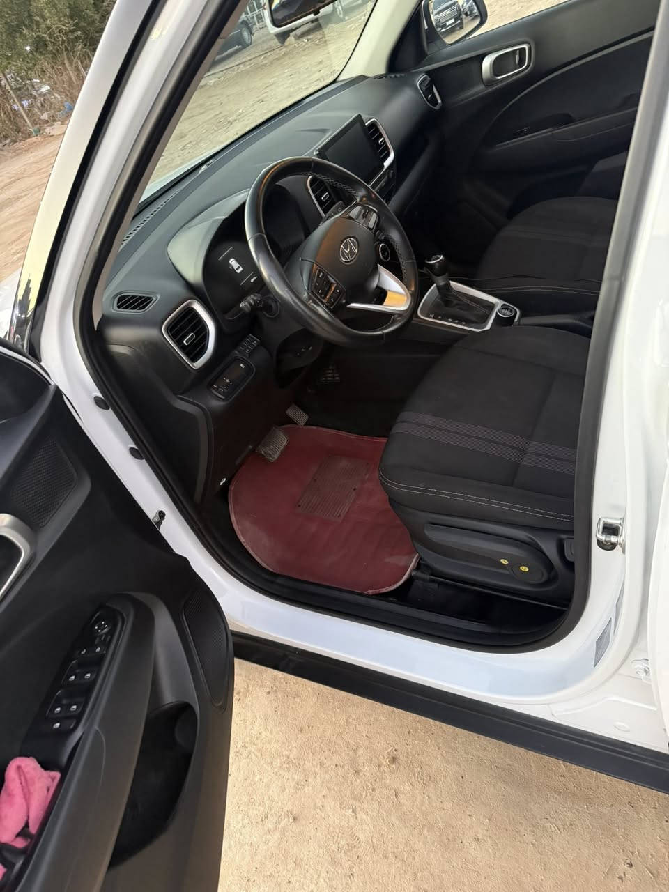 السلام هونداي فينو موديل 2024 ماشيه 45 كيلو متر  حادث جاملغ خلفي بدون ارباك ودواخل السعر 120 وبيها مجال بيع او مراوس حسب القناعه العنوان بابل محاويل ***********
