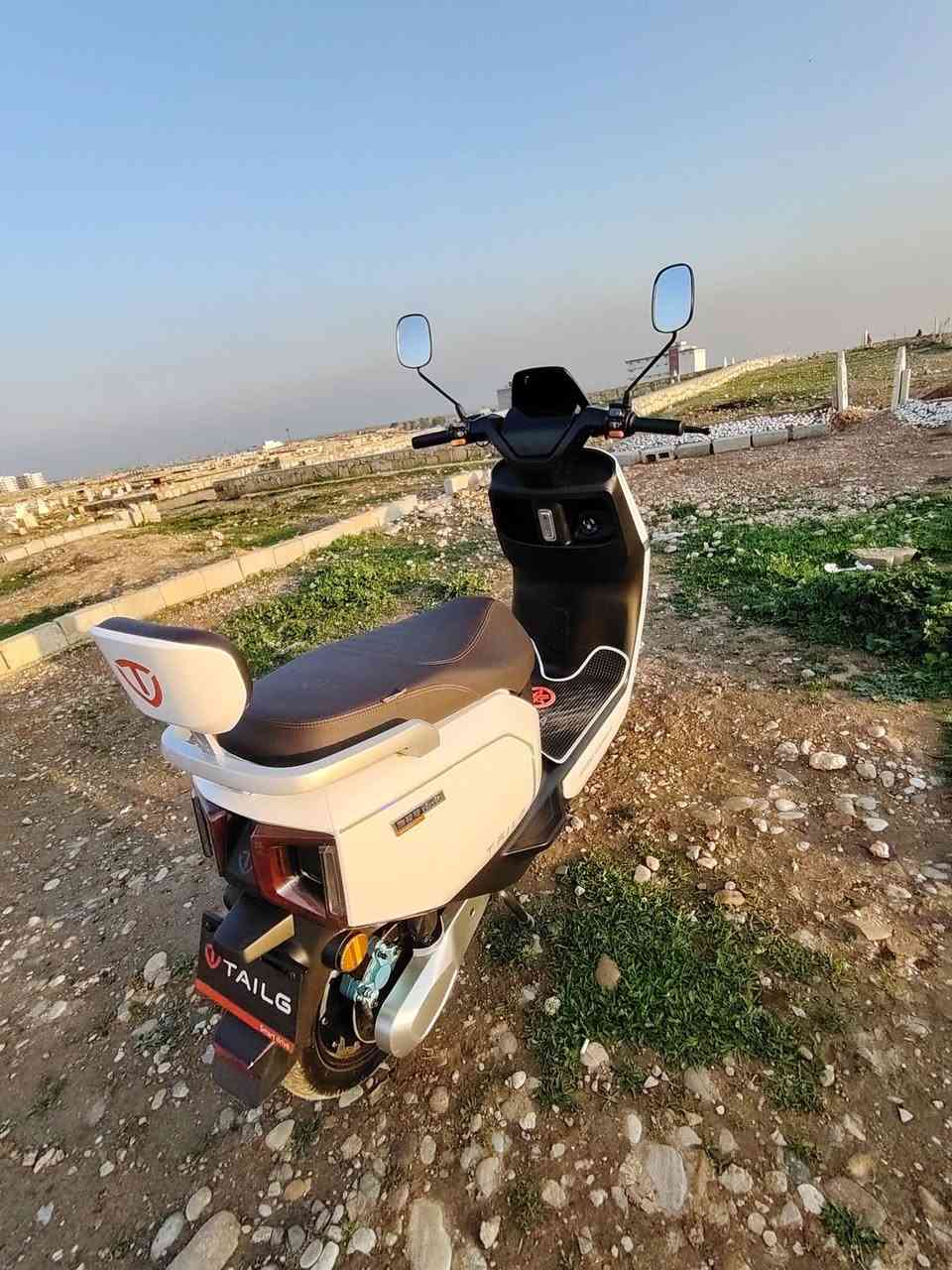 سلام وعليكم  ماطور شحن للبيع بطاريات 6مصطر ملف الفين  السعر 850 بي مجال


**إذا كنت صاحب هذا الإعلان وتريد حذفه لأي سبب، رجاءا أرسل رسالة إلى الدعم الفني**