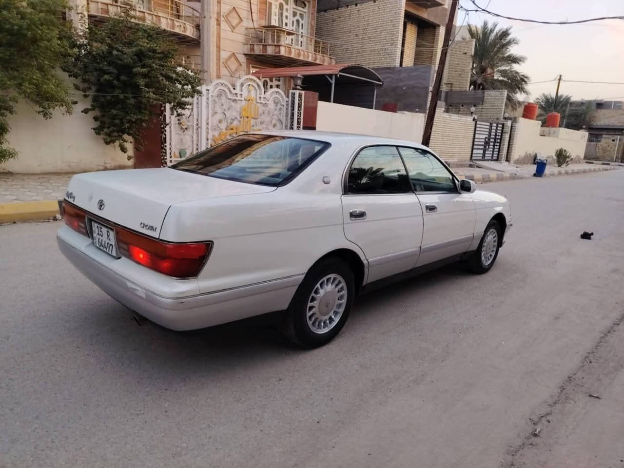 السلام عليكم للبيع بطه منفصل موديل 95مكفوله من الكصه والضربه ونقل جثه مكينه كير حداديه تخم تاير مكينه ففتي فيشه وبطل دواخل جديده كهربائيات كلها شغاله السياره جاهزه من كلشي جام اخضر رقم انبار انكليزي تحويل بكل المحافضات سنويته لل30 تحويل ثاني يوم السعر 65 
الرقم ‏‪0784 526 8907‬‏
