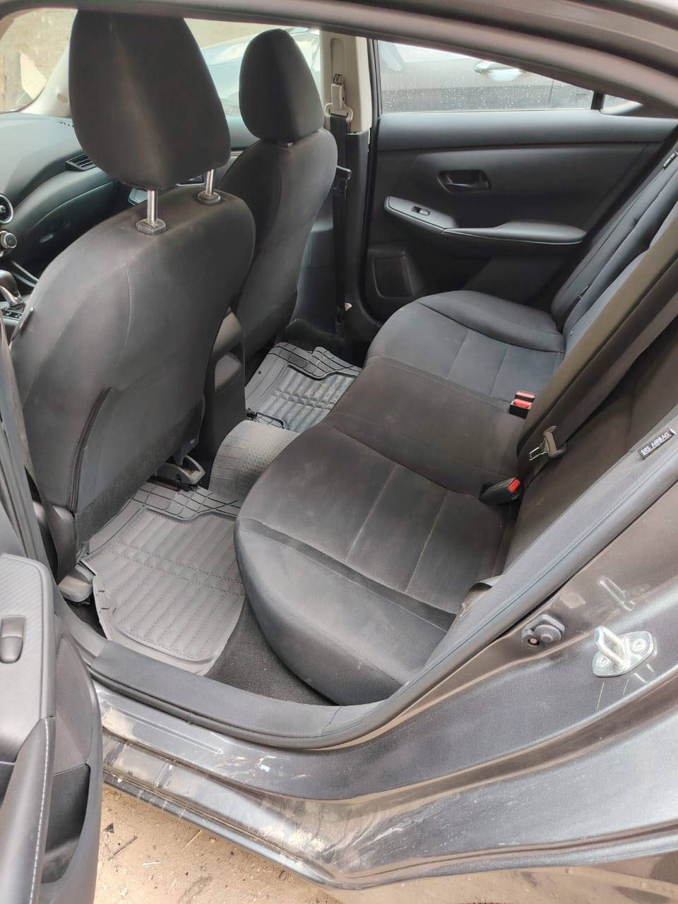 سلام عليكم نيسان سنترة موديل 25الموصفات S بصمه رادار امامي خلفي المحرك 2000 سيارة ماشية1100ميل سيارة بعدها جديد حادث سيارة قطعه وحده تبديل بنيد بس مكفوله من شاصي ول لغد  السعر 💸 142الستفسار***********
