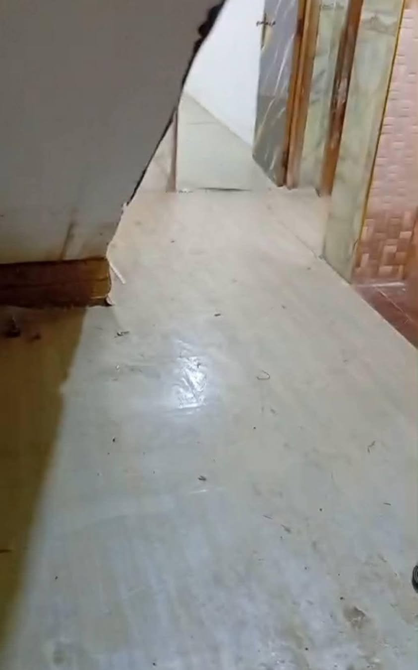 #دار #للأيــــــــــجار  
#مطلــــــوب #عائلـــــة #صغيـــــرة #مــوضــفــين 
#نــــستــقــبل #جميـــــــــع #عــــــروض #كـم #العــــقـاريـــه 

غــــــرف    ومـــطبـــخ   وســـــتــــقـــبــال   وكــلــدور    ومـــــجـمــــع 
صــــحيـــات   داخـــل     وبـــيتـــونــه    وطارمـــــه 
عـــنــــوان  حـــله  مقابل زرزور
مــــــتــــر  100  طابـــــــــق 
 ســــعـــر  400الايـــجـــار عــلـــيــــــــــه #الــواتـــســــاب 

 #للاســـــتــــفـــسار
 #مـــــــــكتـــب #عــلـــي #التــمـيـمـــي #الـلــــعقـارات #اتصــــــال #عــلـــى 

 #الـــــواتــــــــســـــاب 👇 👇 👇 👇 فـــقــــط 

و عـلـــــى  رقــــــــم الــــــهاتــــف ......  ***********

#بابـــل #الحـــــله

{... #دلالــــية #مــكتــــب #مــال #شــهـر #ايــجـار ...} حلة, بابل
