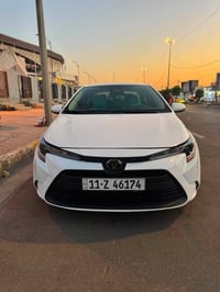 كورلا بانزين بس مديل 2024 لون ابيض  مكفوله كفاله عامه ماشيه 28 الف  مك...