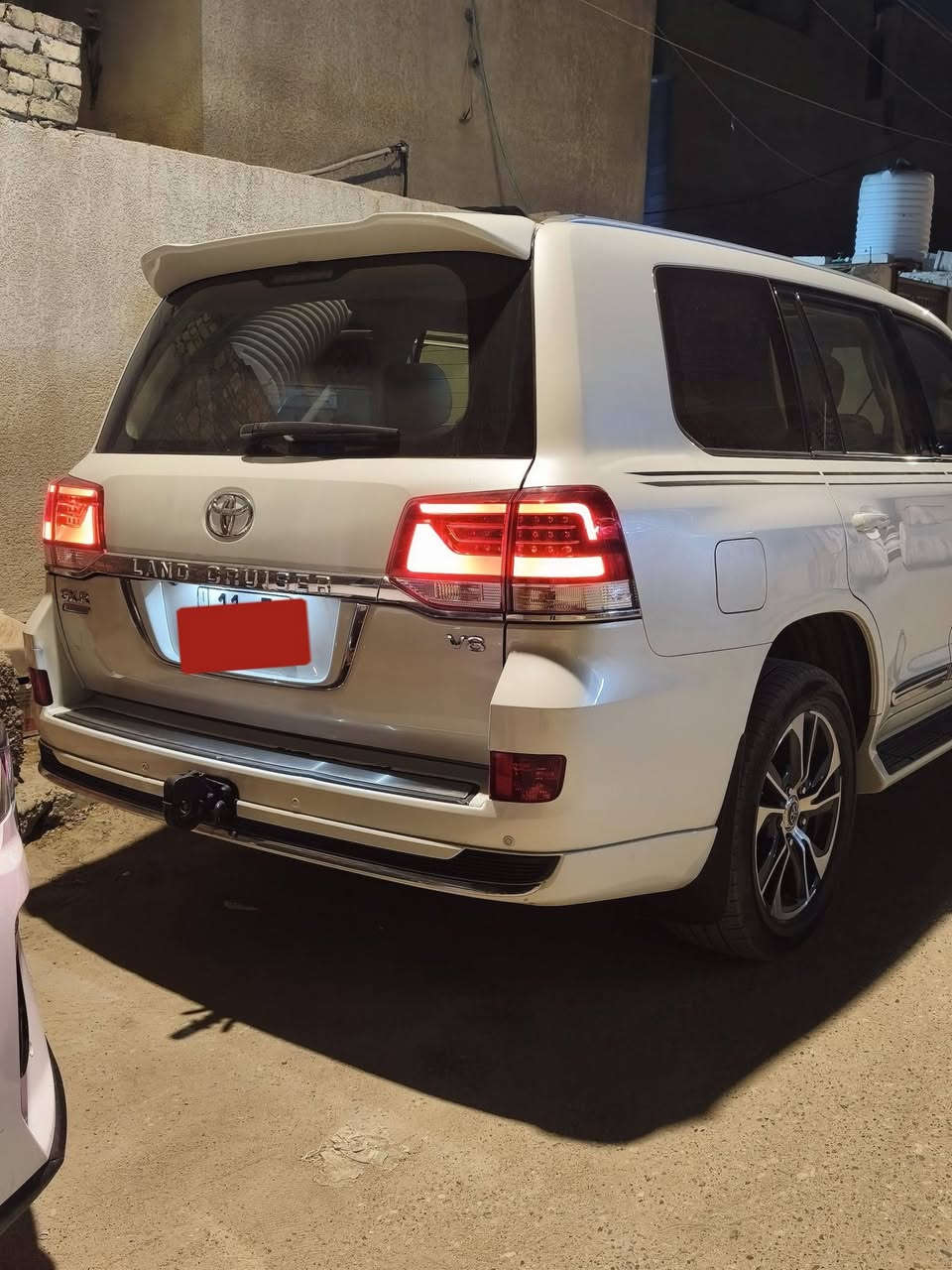 لاندكروزر موديل 2020 GXR
كراند تورنك 
محرك V8 4,600
باب صندوق كهرباء 
ماوسين 
كشنين كهرباء 
مرايات كهرباء 
فتحه 
وإلى آخره 
ماشيه 154 
سياره بيه شبر بارد جاملق الامامي فقط 
و5 رصعات حصو مال شارع 
والباقي كفاله 
حداديه محرك كير كله جديد  
والسيارة كفاله 
عنوان سياره البصره 
رقم سياره بغداد تحويل ثاني يوم 
***********
